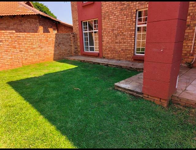 3 BEDROOM PROPERTY TO RENT IN DIE HOEWES